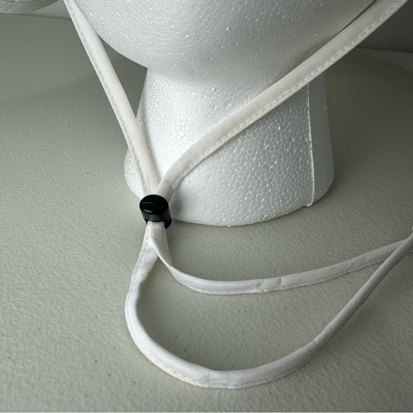 VimHue Women’s Watercolor White Adjustable Chin Strap Beach Sun Pony Hat - Picture 4 of 5